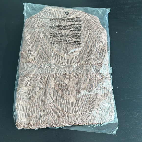 NWOT S.L. Fashions Women's Metallic Crochet Dress with Fringe Hemline. Size 8 - Picture 9 of 11